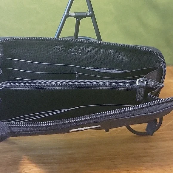 Prada Nylon Zip Around Wallet - Picture 4 of 6
